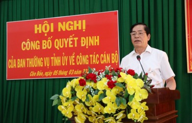 Thường trực Tỉnh ủy làm việc với Ban Thường vụ Huyện ủy Côn Đảo về thực hiện nhiệm vụ năm 2021