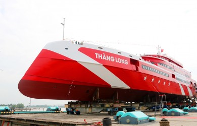 Hạ thủy tàu cao tốc lớn nhất Việt Nam