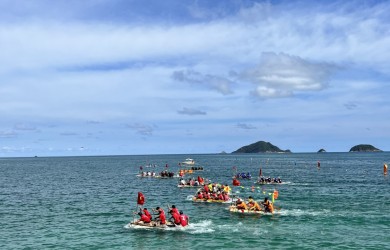 Lễ hội đua bè truyền thống diễn ra sôi nổi trên địa bàn huyện Côn Đảo