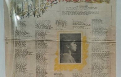 Bản gốc bài thơ "Tiếng hát trên địa ngục Côn Đảo" được trao tặng cho Bảo tàng Côn Đảo