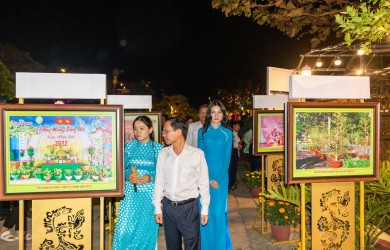 Du Xuân về miền di tích