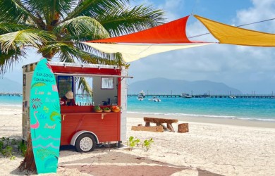 CÁC ẤN PHẨM XÚC TIẾN QUẢNG BÁ DU LỊCH HUYỆN CÔN ĐẢO/ Con Dao Travel Publications